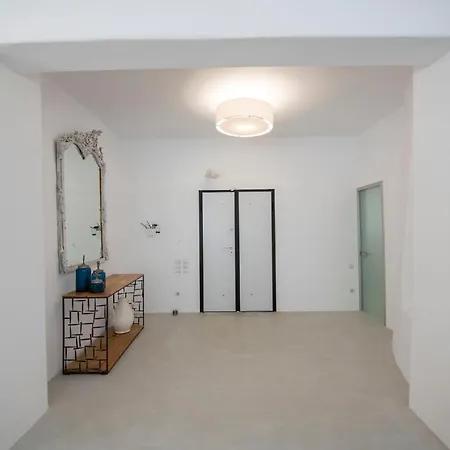 Theatron Private Mykonos Town